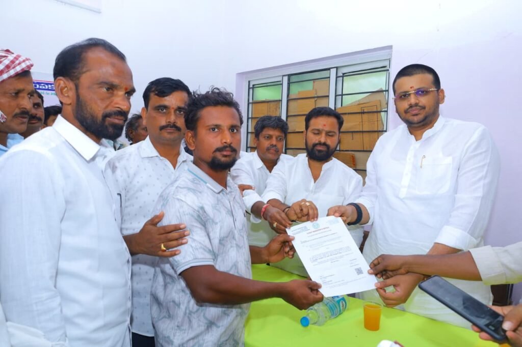 పరిష్కారమే లక్ష్యంగా గ్రీవెన్స్ డే