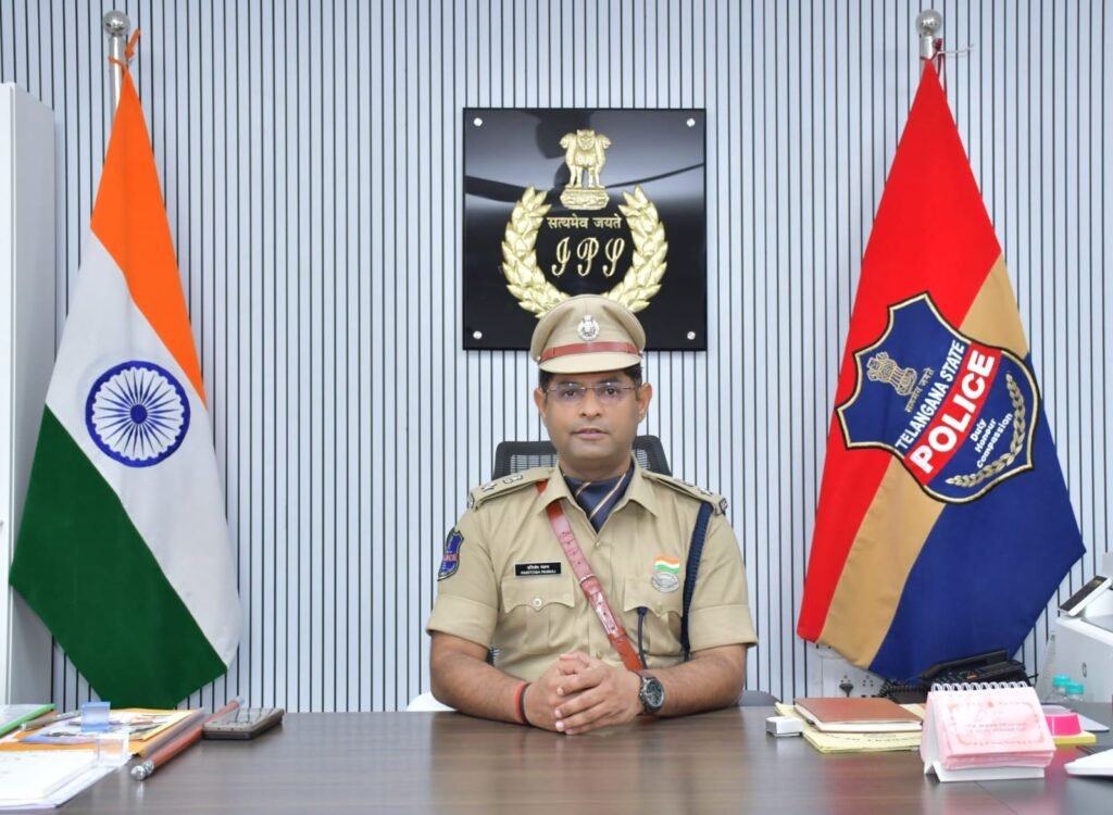 పొగ మంచులో ప్రయాణం ప్రమాదకరం యాక్సిడెంట్లు జరిగే అవకాశం కలదు