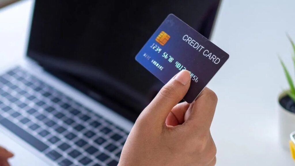 కార్డు అప్పుల నుంచి బయట పడాలంటే ఇవే మార్గాలు