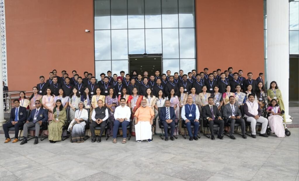 విక్సిత్ భారత్ లక్ష్యానికి సివిల్ సర్వెంట్లు కీలకం