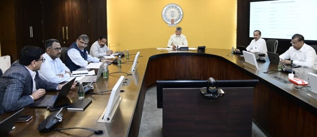 స్మార్ట్ ఫ్యామిలీ కార్డ్‌తో సుపరిపాలన లక్ష్యం