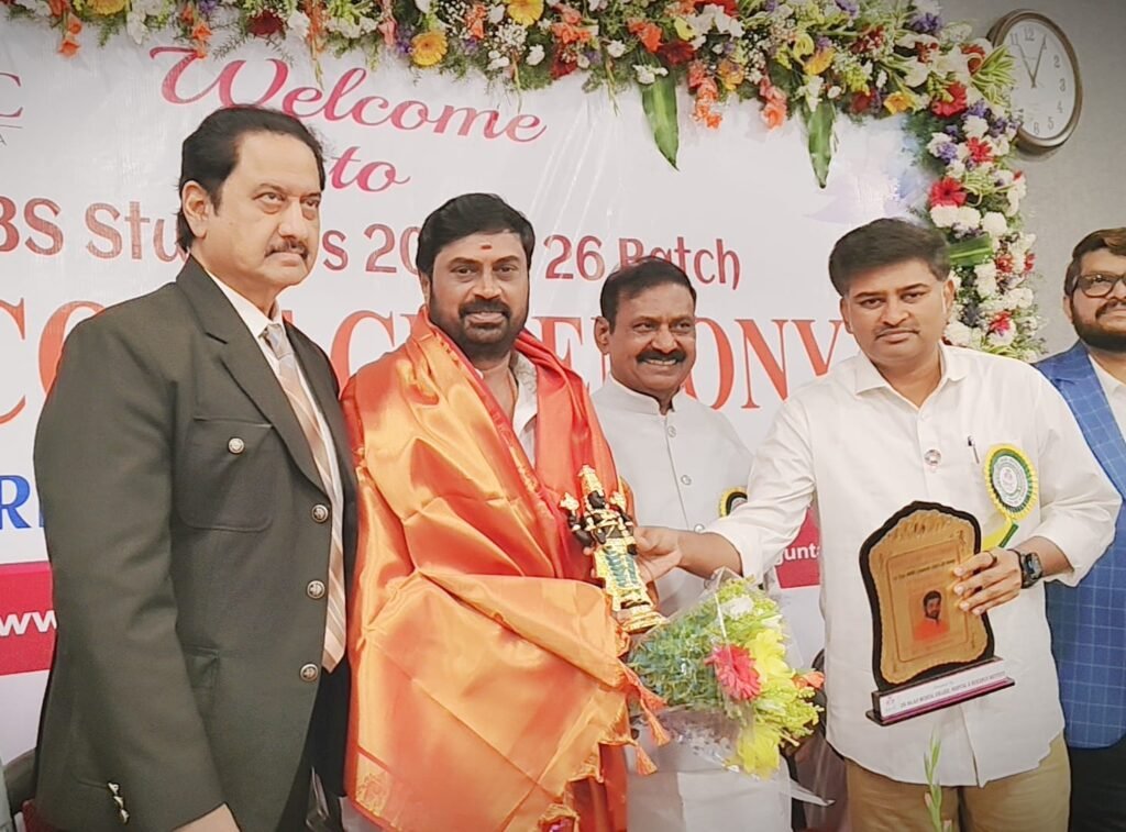 శ్రీ బాలాజీ మెడికల్ కాలేజ్‌లో వైట్ కోట్ సెరిమనీలో పాల్గొన్న కోలా ఆనంద్