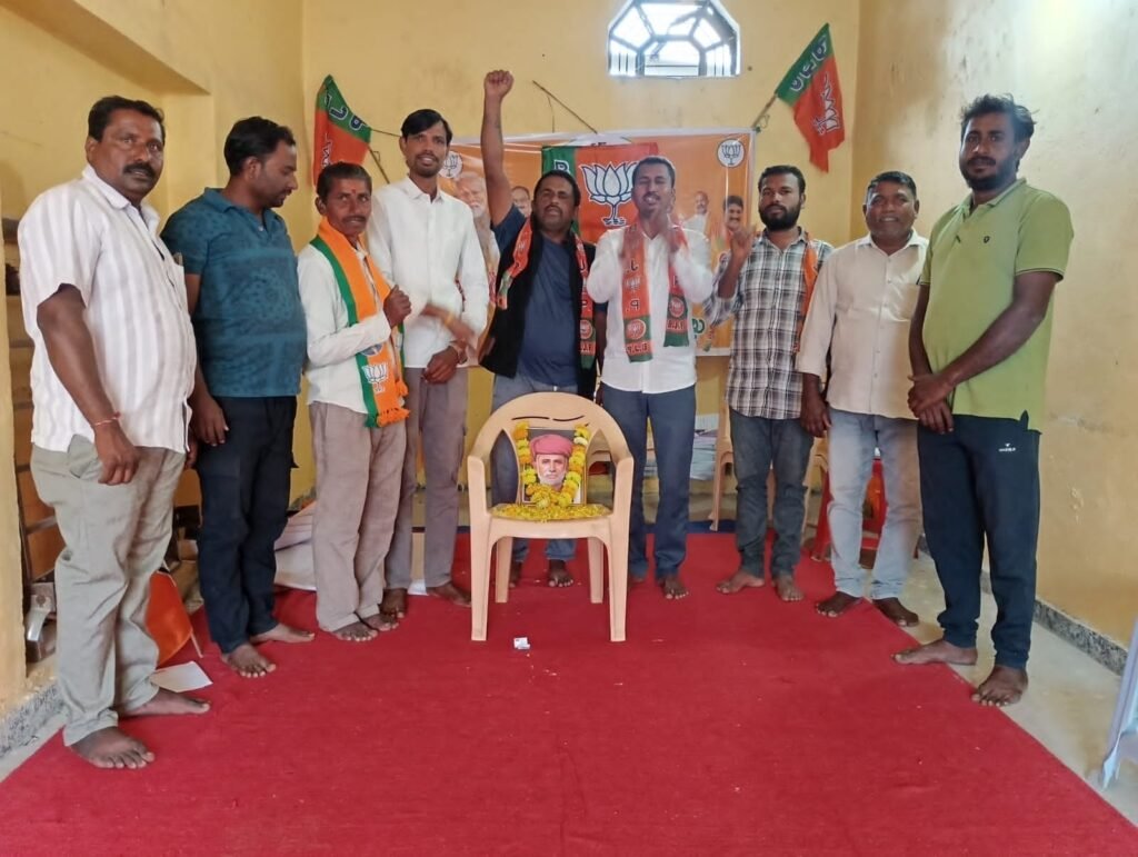 మహాత్మ జ్యోతిరావు పూలే వర్ధంతికి నివాళి