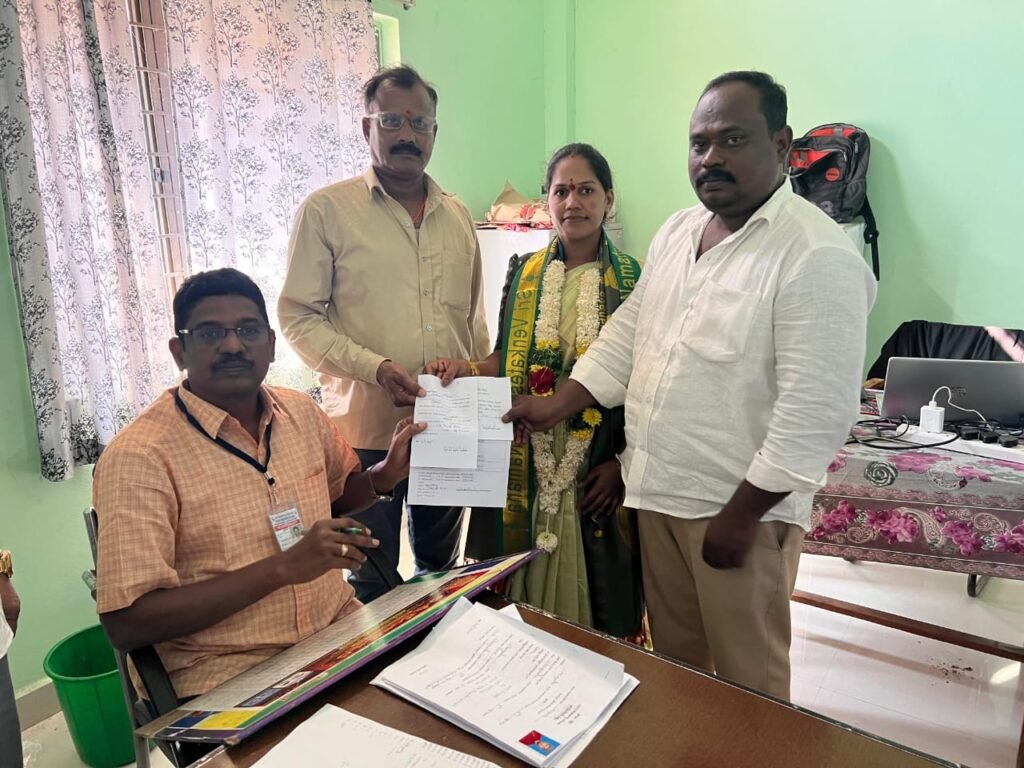 చేగుంట సర్పంచ్ అభ్యర్థిగా సండ్రుగు స్రవంతి నామినేషన్