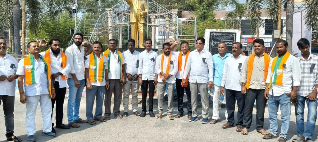 హిందూ దేవుళ్లను అవమానించే ధైర్యం ఎవరికి ఉండకూడదు : దుమాల శ్రీకాంత్