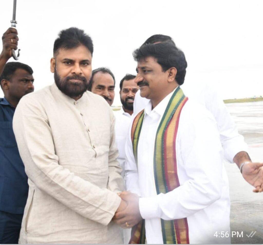 ఏపీఉపముఖ్యమంత్రికి ఘన స్వాగతం పలికిన కొట్టే సాయి ప్రసాద్