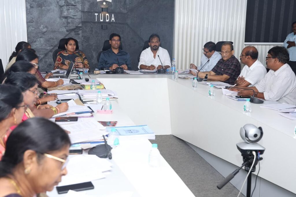 ప్రజామౌలిక సదుపాయాలకుబలంతుడా సమావేశంలోకీలకనిర్ణయాలు