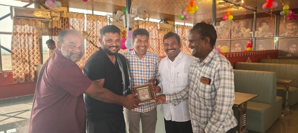 బృందావనం రూఫ్‌టాప్ రెస్టారెంట్ ప్రారంభోత్సవం ఘనవిజయం