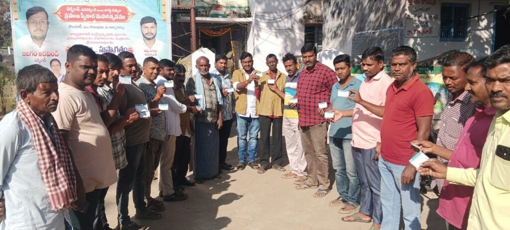 కొలనూర్ ఆటో కార్మికులకు ‘చల్మెడ’ భరోసా<br>