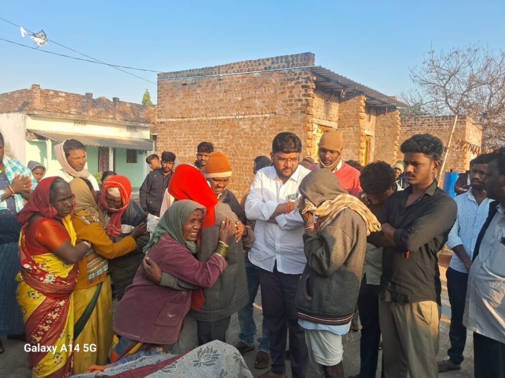 కష్టసమయంలో అండగా గ్రామ పాలకవర్గం