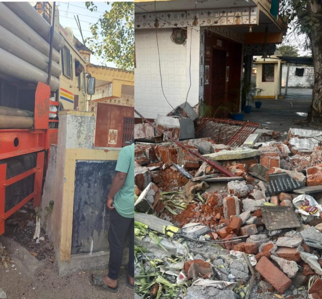 అతివేగంతో హనుమాన్ ఆలయంలోకి దూసుకెళ్లిన బోర్వెల్ వాహనం