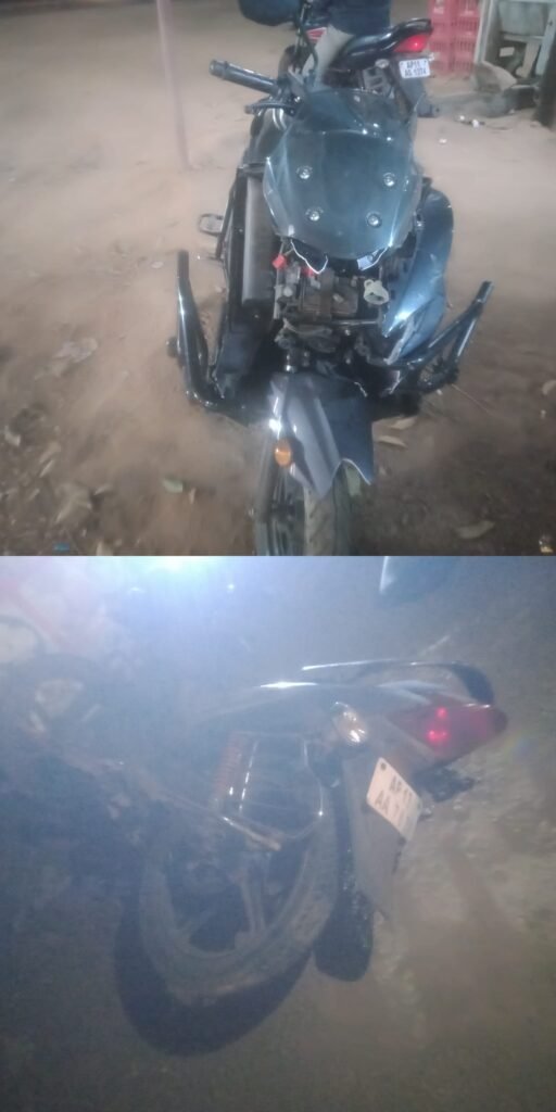 ఎన్‌హెచ్–65పై ఘోర రోడ్డు ప్రమాదం.. ముగ్గురికి తీవ్ర గాయాలు