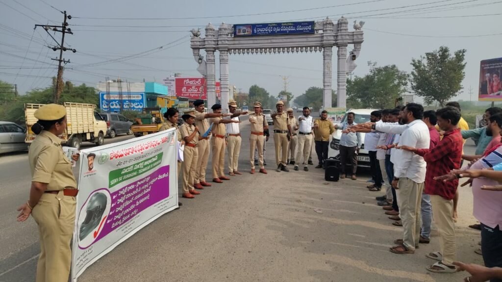 డ్రైవింగ్‌లో సీట్ బెల్ట్ తప్పనిసరి-జిల్లా రవాణా శాఖ హెచ్చరిక