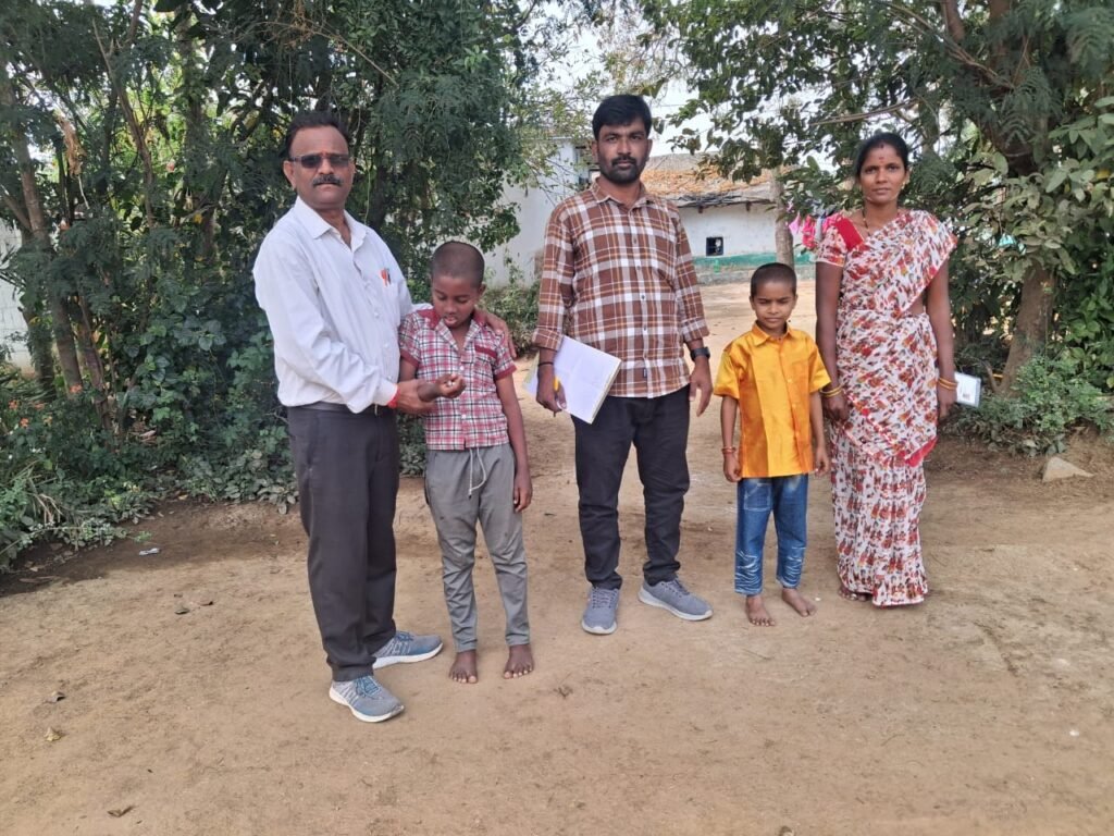 బడి మానేసిన పిల్లలు