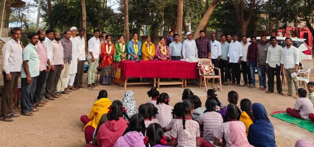 అక్షరాలకు అక్షయ వెలుగు నింపిన సావిత్రిబాయి పూలే జయంతి ఘనంగా