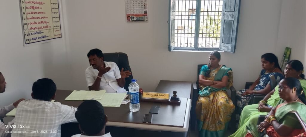 సమీక్షా సమావేశం నిర్వహించిన సర్పంచ్ నాయిని నవీన్ కుమార్