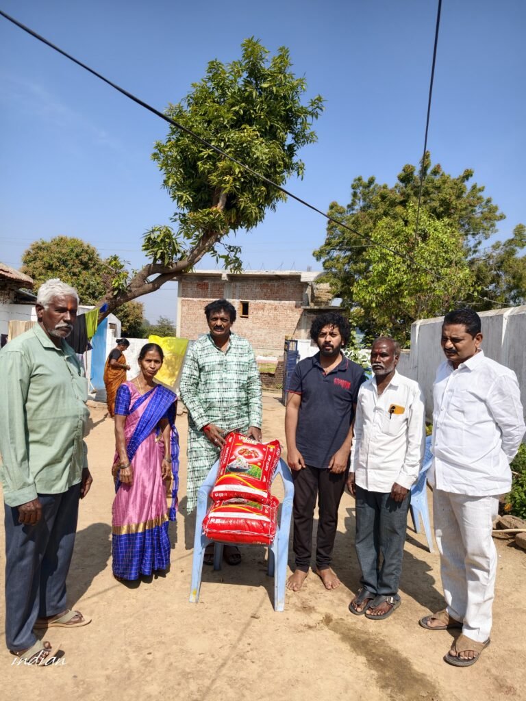 పుల్లూరు గ్రామంలో కాంగ్రెస్ పార్టీ సానుభూతి కార్యక్రమం.