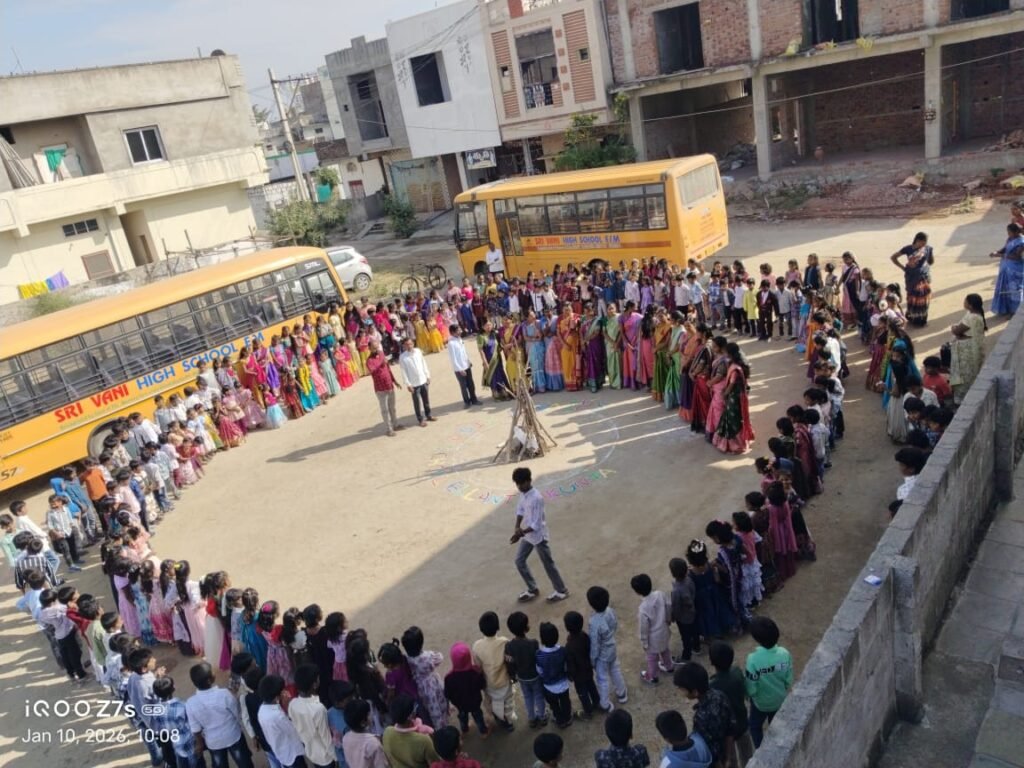 భోగి, సంక్రాంతి వేడుకల్లో విద్యార్థుల ఉత్సాహం – శ్రీ వాణి హై స్కూల్