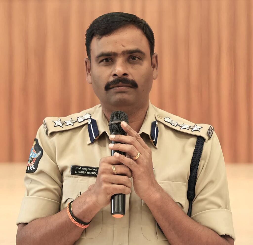 సంక్రాంతి ముసుగులో నేరాలకు చోటు లేదు – కోడి పందాలు, జూదంపై పోలీసుల ఉక్కుపాదం