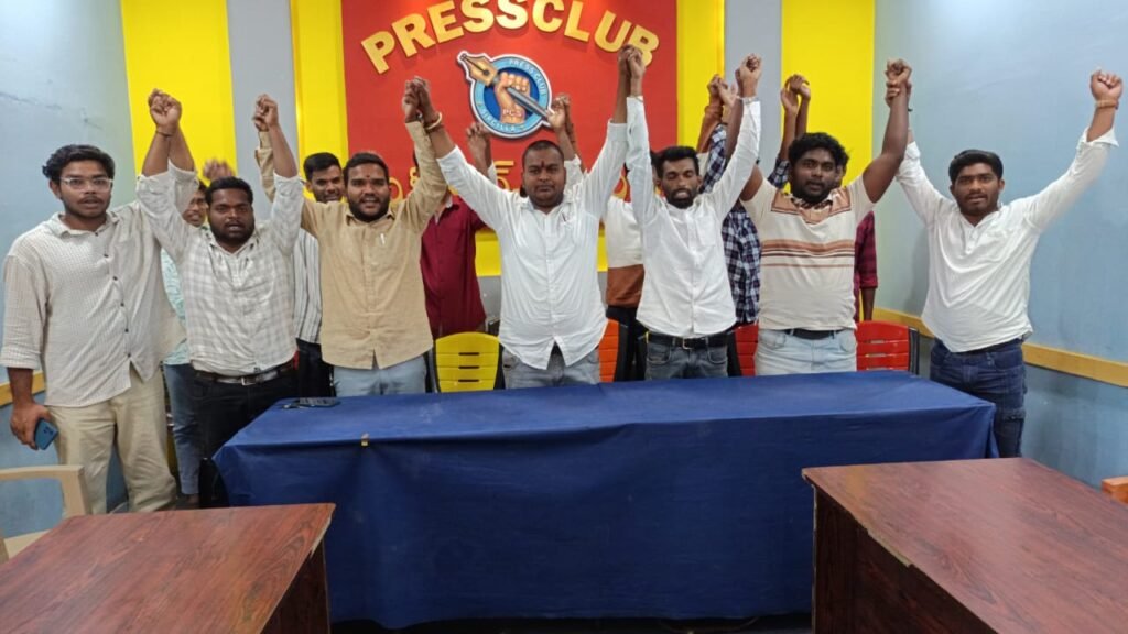 సిరిసిల్లజిల్లా రద్దు చేస్తే ఆమరణ నిరాహార దీక్షే తుదిశ్వాస!