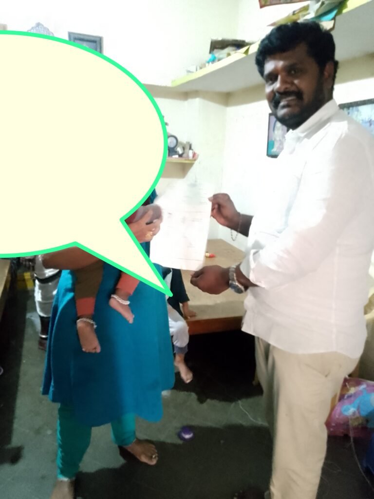 సిరిసిల్ల 13వ వార్డులో సీఎం రిలీఫ్ ఫండ్ చెక్కుల పంపిణీ..