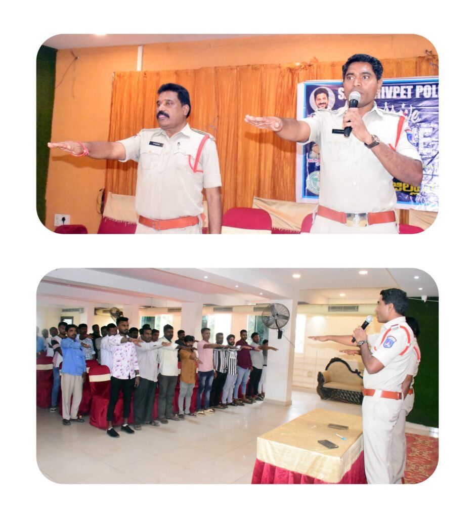 ప్రయాణికుల భద్రతే లక్ష్యం – రోడ్డు భద్రతపై సీఐ వెంకటేష్ సూచనలు