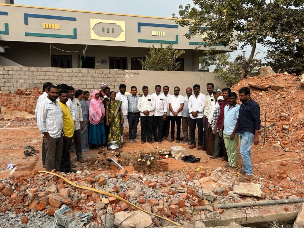 మహిళల సమస్యలను గుర్తించిన పాలకవర్గం-భవన నిర్మాణానికి నిధుల మంజూరు