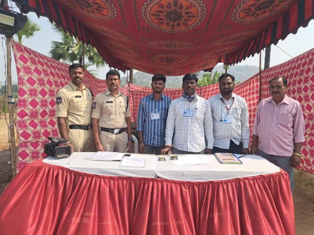 అగ్రహారం చెక్‌పోస్ట్‌లో రూ.1 లక్ష నగదు సీజ్