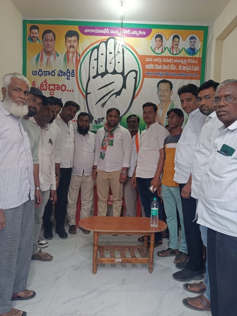 యువత రాజకీయాల్లోకి రావాలి