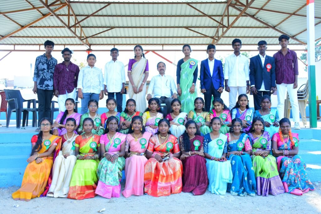 స్వయం పరిపాలన దినోత్సవంతో విద్యార్థుల్లో నాయకత్వ నైపుణ్యాల పెంపు