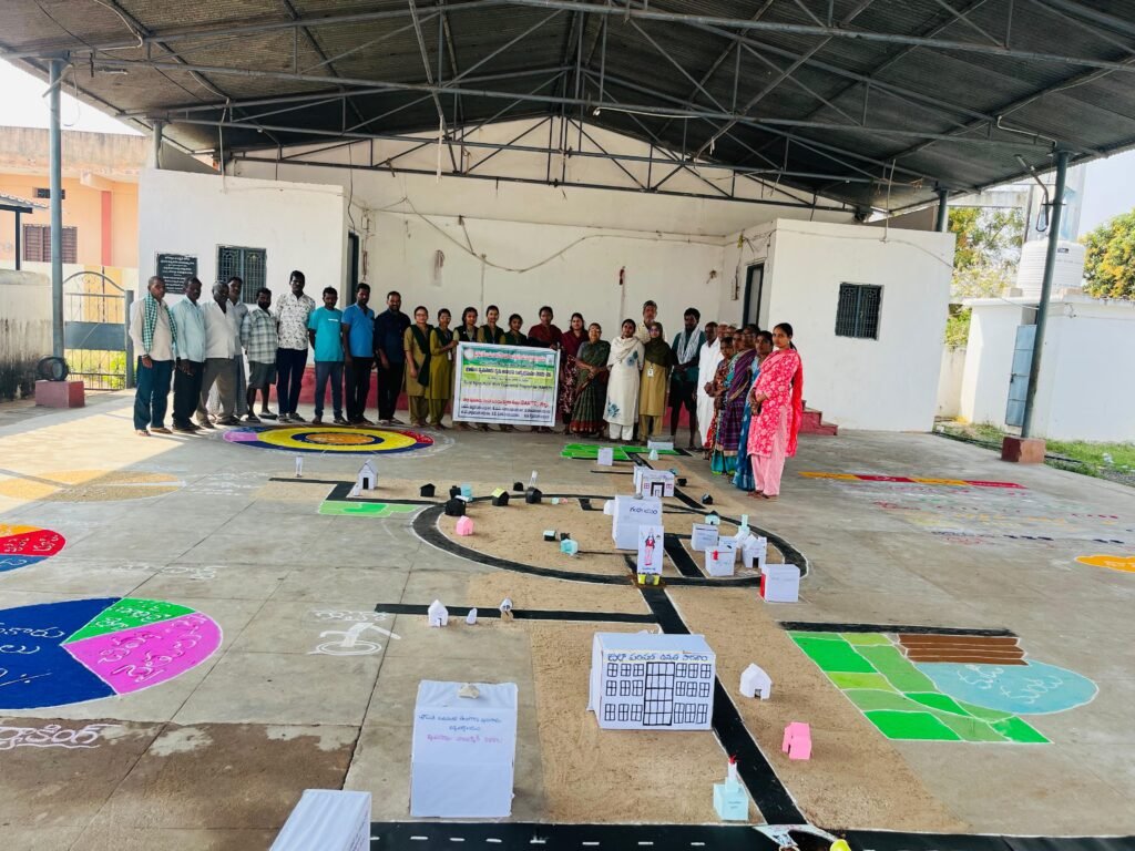 తొర్నాల గ్రామంలో బీజేఆర్ వ్యవసాయ కళాశాల విద్యార్థుల గ్రామీణ భాగస్వామ్య మూల్యాంకన కార్యక్రమం