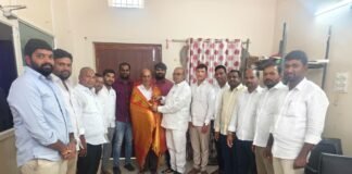నూతన తహసిల్దార్కు ఘన స్వాగతం.. సన్మానించిన సర్పంచులు
