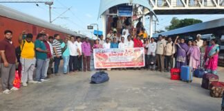 కడప నుండి ఢిల్లీకి బయలుదేరిన సిపిఐ శ్రేణులుగాలి చంద్ర సిపిఐ జిల్లా కార్యదర్శి