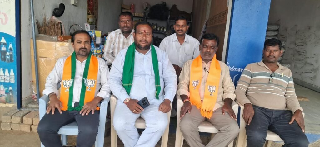 రైతుల పట్టా భూములను 22ఏలో చేర్చడాన్ని వ్యతిరేకిస్తూ మహాధర్నా