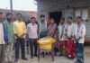 పారిశుధ్య కార్మికుడి కుటుంబానికి గ్రామ పంచాయతీ సిబ్బంది అండ.